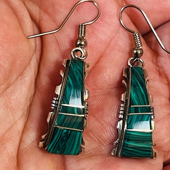 Native American Navajo Sterling Silver Malachite Dangle Earrings Signed - Picture 1 of 10